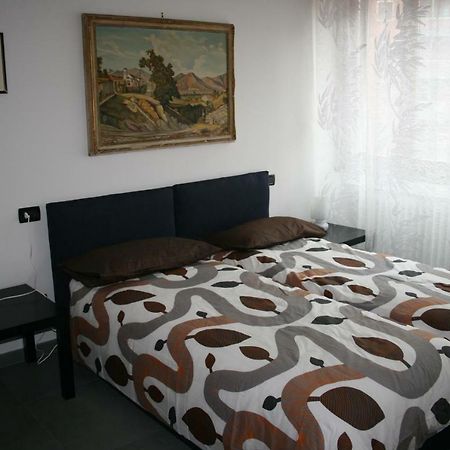 Appartamento 2 Torri Bolonia Exterior foto